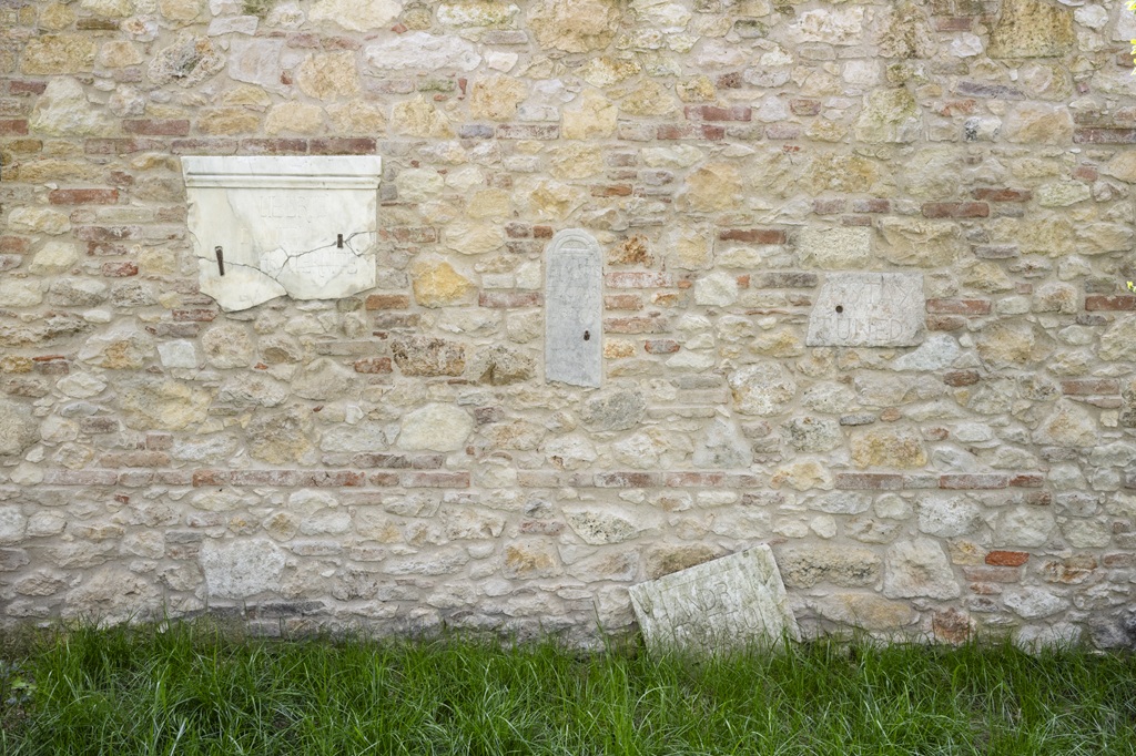 Manuela Bedeschi - Archeologia dal Futuro